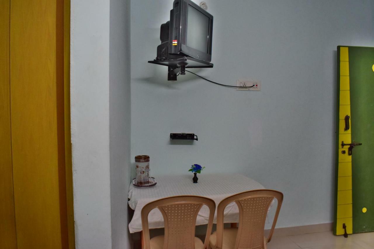 Hotel Kozee Kaves à Yelagiri Extérieur photo
