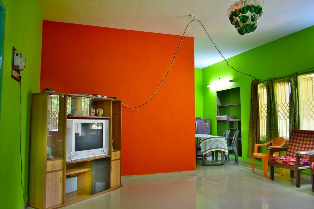 Hotel Kozee Kaves à Yelagiri Extérieur photo