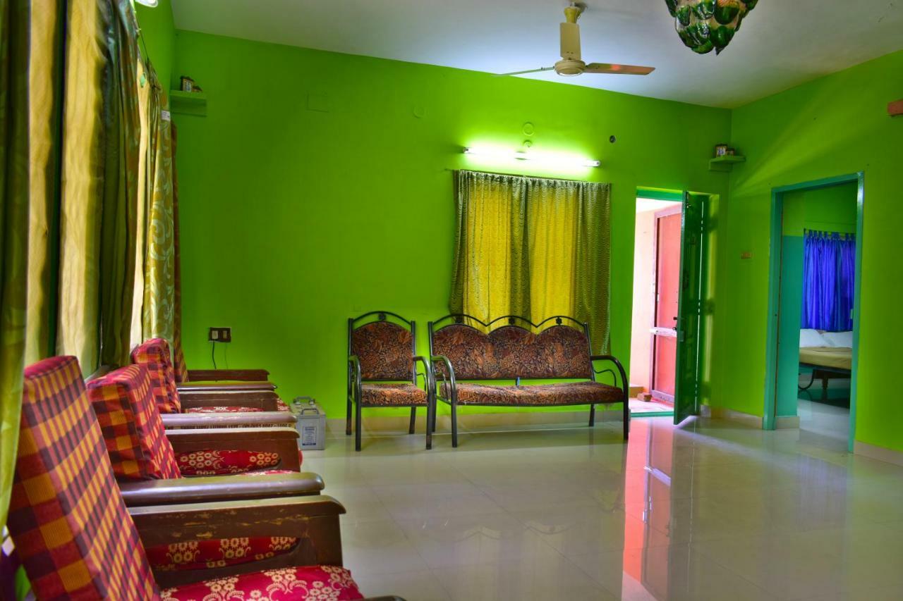 Hotel Kozee Kaves à Yelagiri Extérieur photo