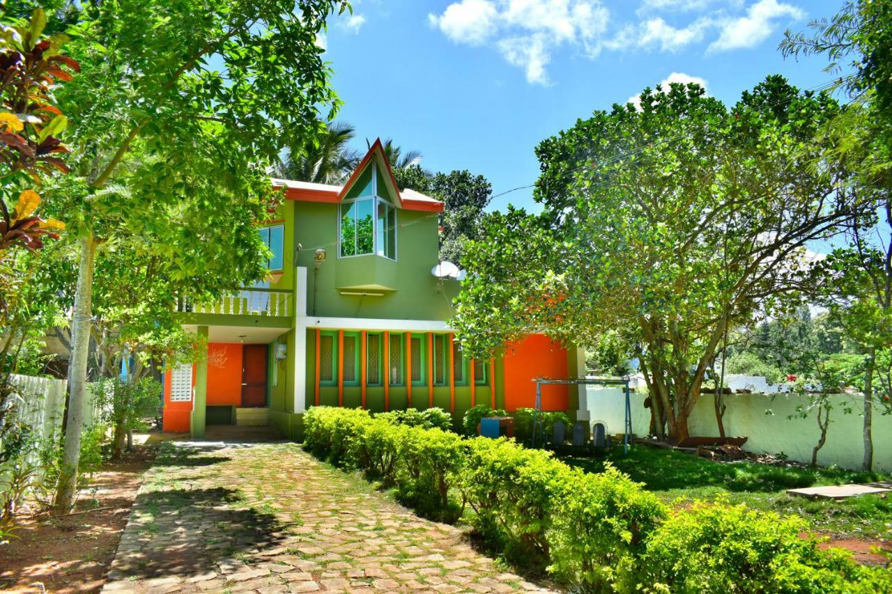 Hotel Kozee Kaves à Yelagiri Extérieur photo